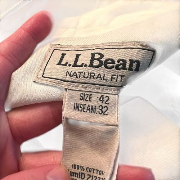NWT! L.L. Bean Biege regular for double chinos - Picture 3 of 8